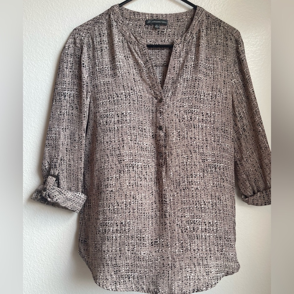 Adrianna Papell Taupe and Black Textured V-Neck‎ Tunic